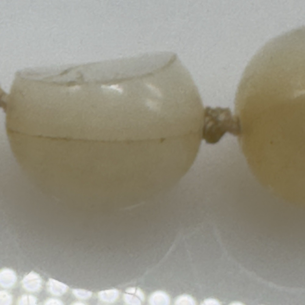Vintage Mother of Pearl Cameo Clasp MOP Beaded Necklace Double Strand 10 mm - Picture 13 of 15